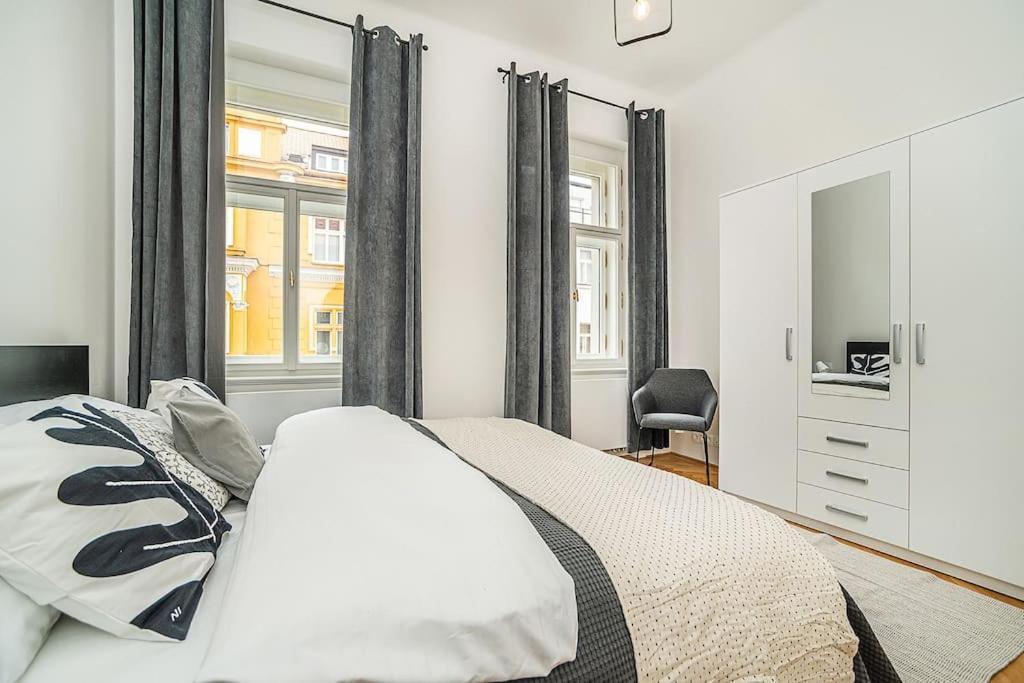Apartment Stylish Flat With Terrace And Ac *